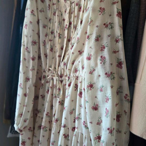 써스데이아일랜드 원피스 새상품 m