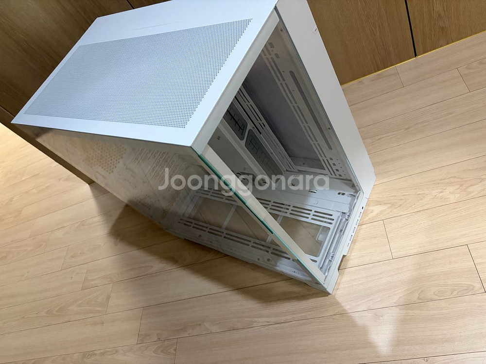 리안리 O11D EVO XL 화이트 메쉬 킷 포함--0