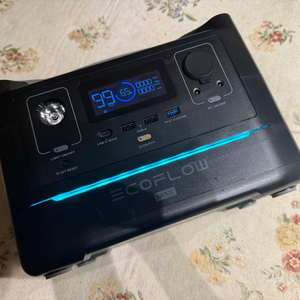 캠핑 및 버스킹용 파워뱅크 에크플로우 리버맥스