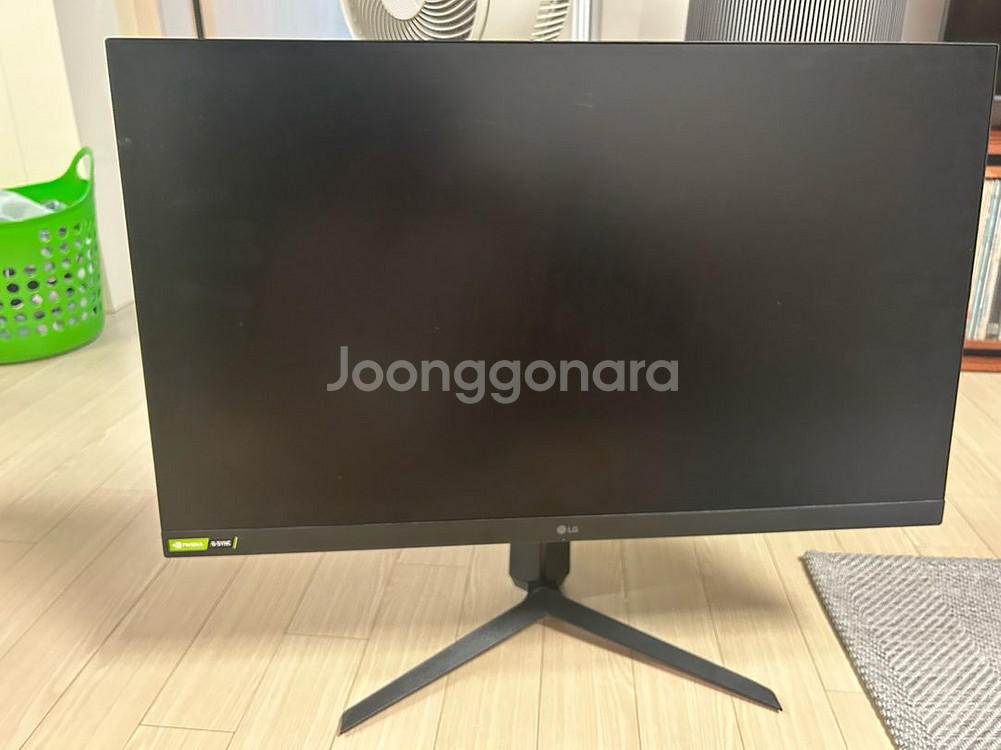 LG 32GP850 게이밍 모니터 패널 파손--1