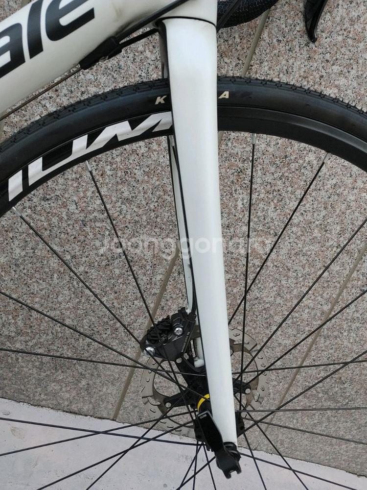 18년 캐논데일 슈퍼식스 에보 하이모듈 디스크 카본 로드자전거 52사이즈 팔아요.--1