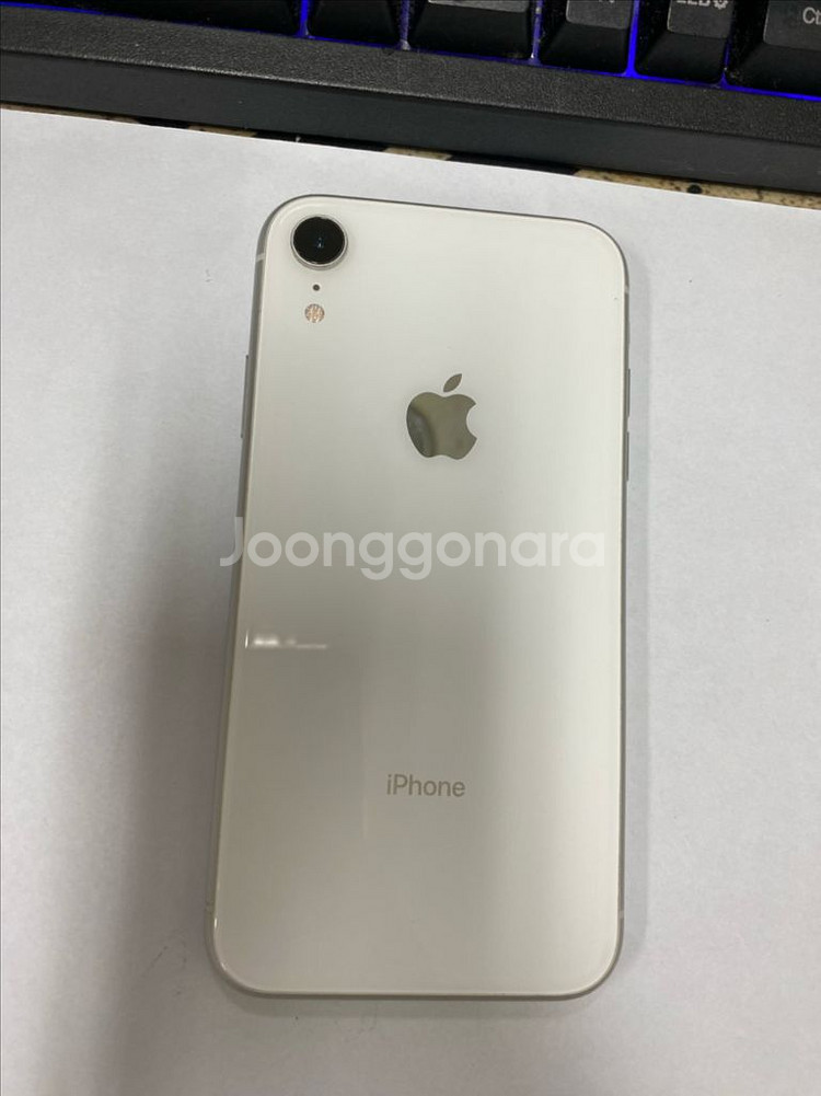 아이폰XR 화이트 외관깔끔 128GB 무잔상--0