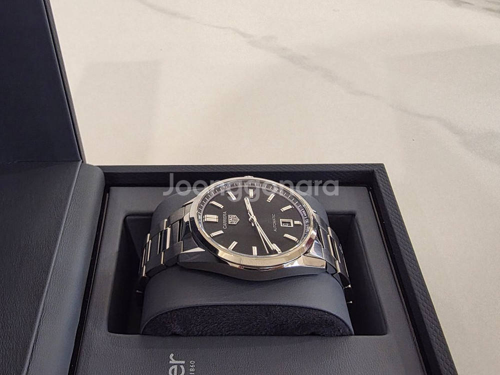 (미착용급 신형) 태그호이어 까레라 칼리버5 WBN2110 39MM--4