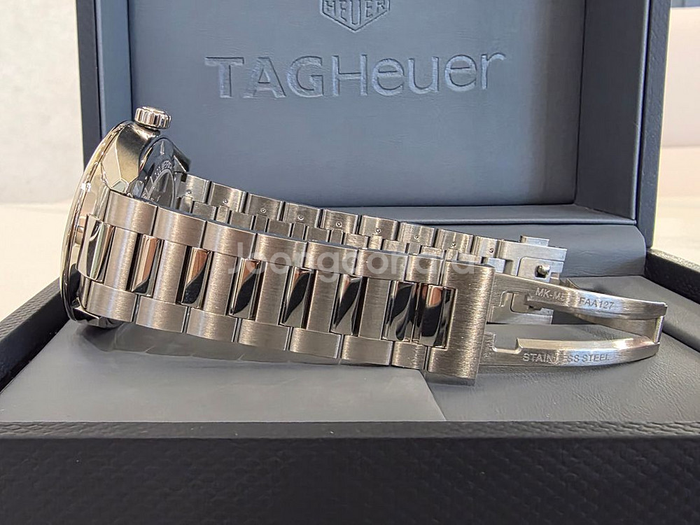 (미착용급 신형) 태그호이어 까레라 칼리버5 WBN2110 39MM--5