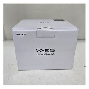 후지필름 X-E5 블랙 바디 팝니다.