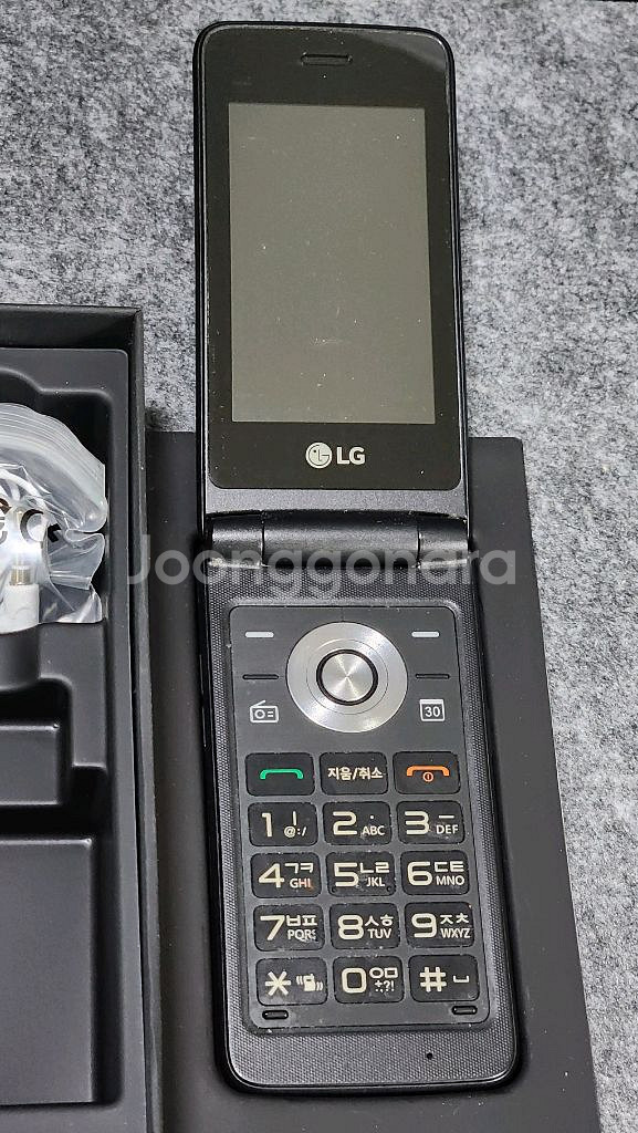 LG 폴더폰(Y110)--1