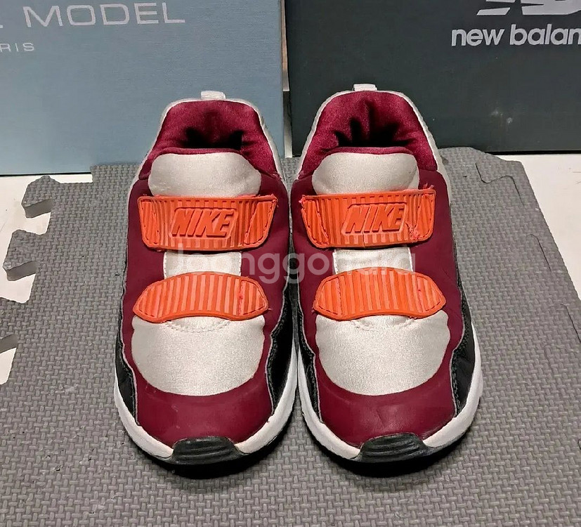 나이키키즈에어맥스 타이니205운동화--0