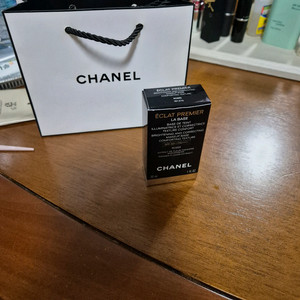 백화점 미개봉 새상품 샤넬 에끌라 프리미에 라 바즈 메이크업베이스