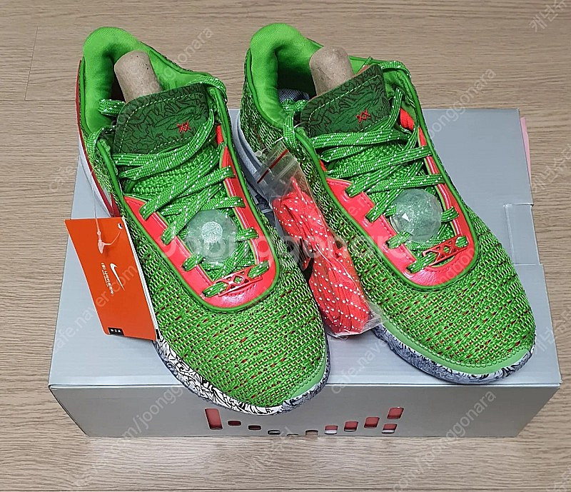 나이키 르브론20 EP 크리스마스 265사이즈 새제품--0