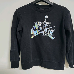 나이키 조던 키즈 기모 맨투맨 티셔츠 130사이즈 블랙