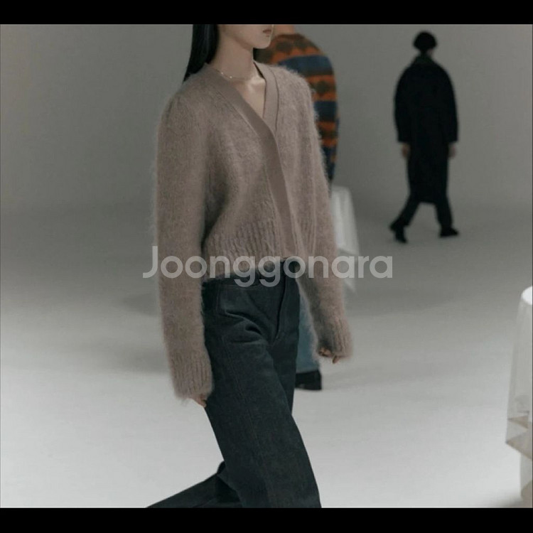 Amomento 아모멘토 그랜마 가디건--0