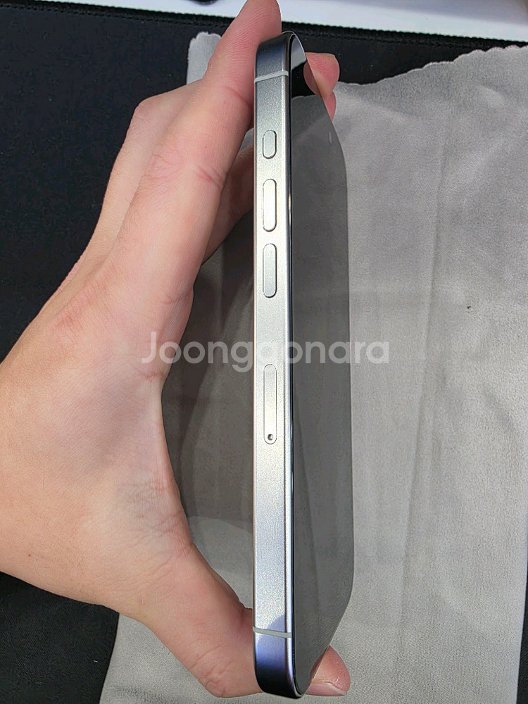 아이폰15프로 256GB 자급제 화이트--6