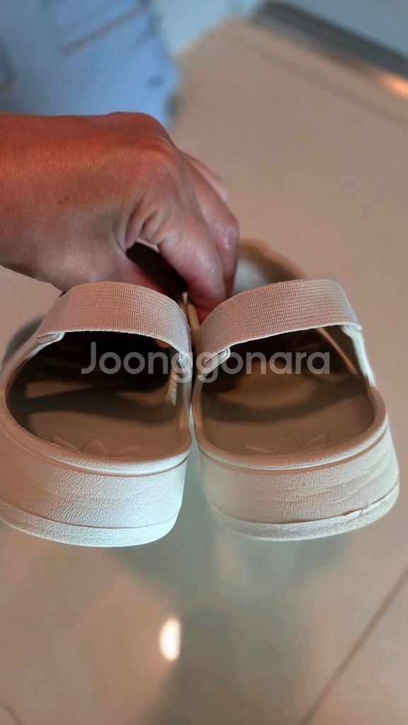 아디다스 슈퍼스타 샌들 220사이즈. 착불--1