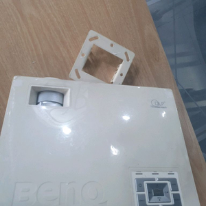 BenQ 벤큐W100 DLP 프로젝터 이미지