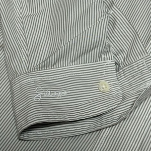 Sillage 실라주 스트라이프 오버 셔츠