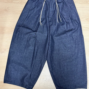 Sillage 실라주 서큘러 데님 팬츠