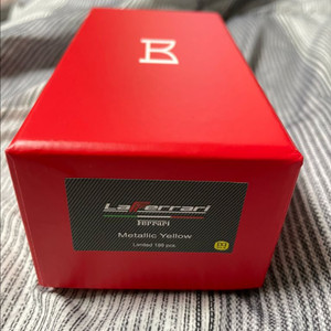 dmh 1/64 라 페라리 메탈릭 옐로우