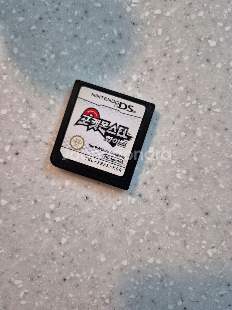 닌텐도 DS 포켓몬스터 화이트 알칩 팝니다--0