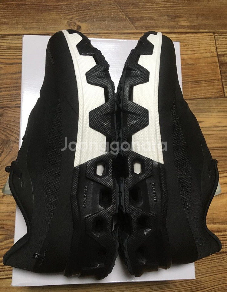 (280)온러닝 파프 클라우드몬스터 하이퍼 블랙 판매합니다--4