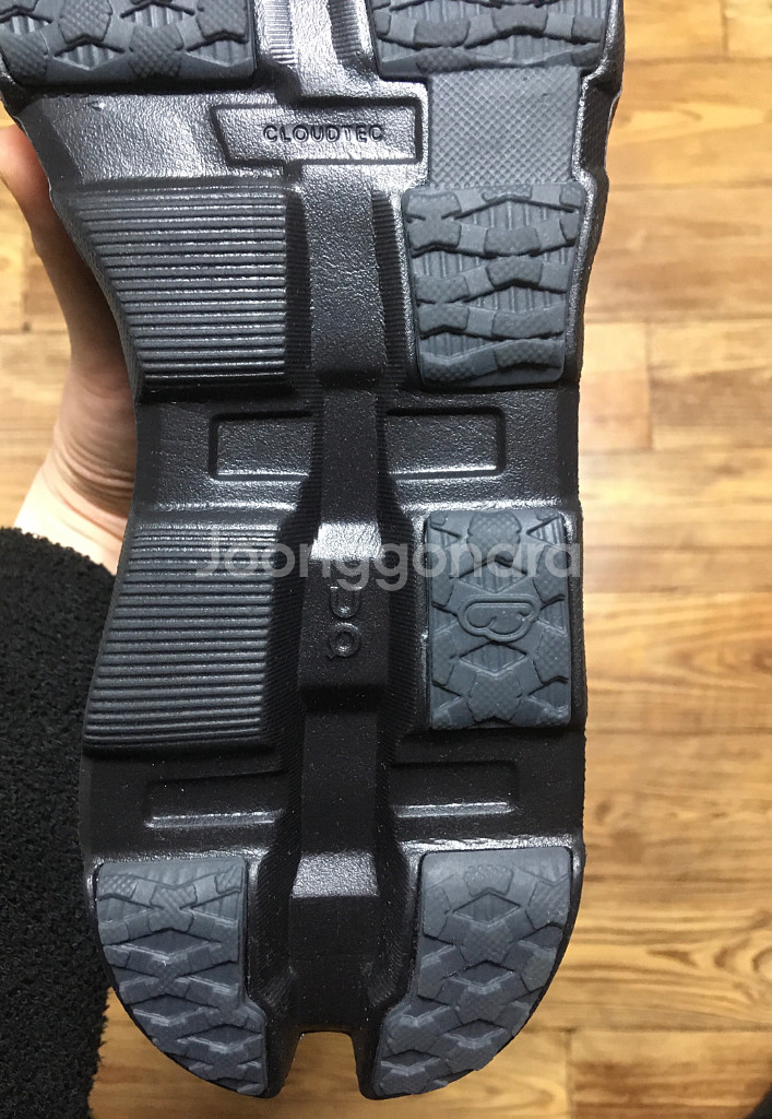 (280)온러닝 파프 클라우드몬스터 하이퍼 블랙 판매합니다--8