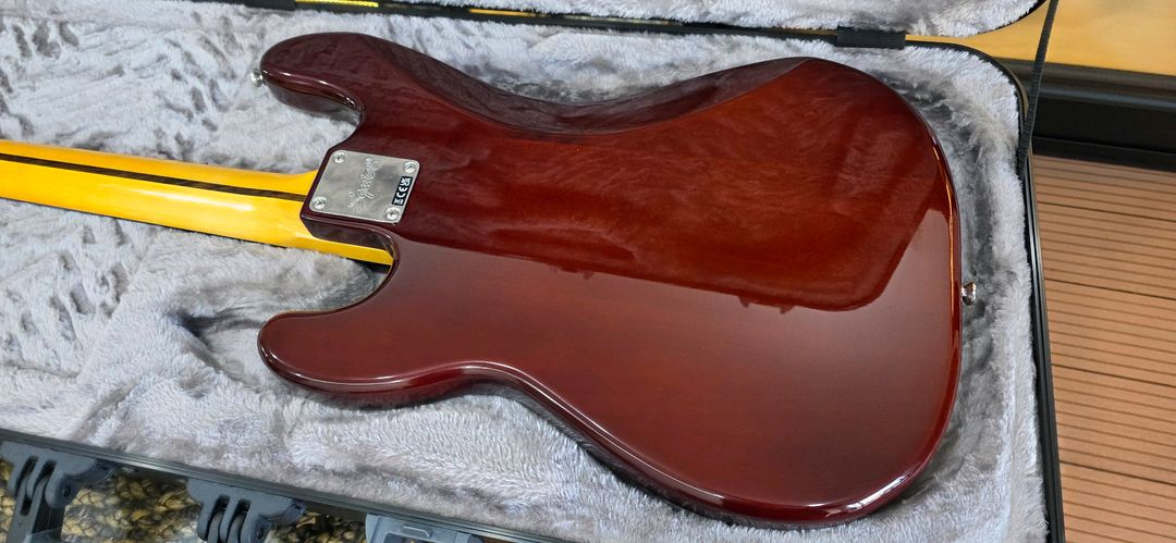 스콰이어 2025년식 클래식바이브 70s 월넛 프레시젼 베이스 이미지