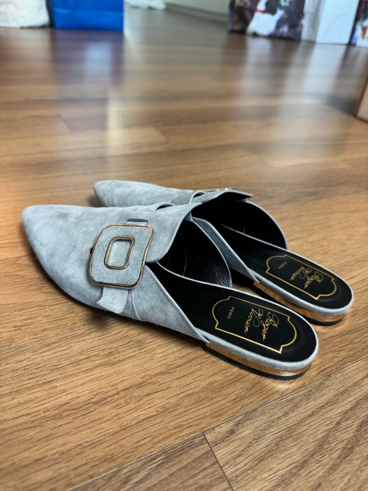 [Roger Vivier] 로저비비에 스웨이드 뮬 샌들 37.5 이미지