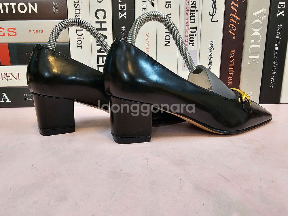 <새상품> 발리 여성 로퍼 구두 240--3