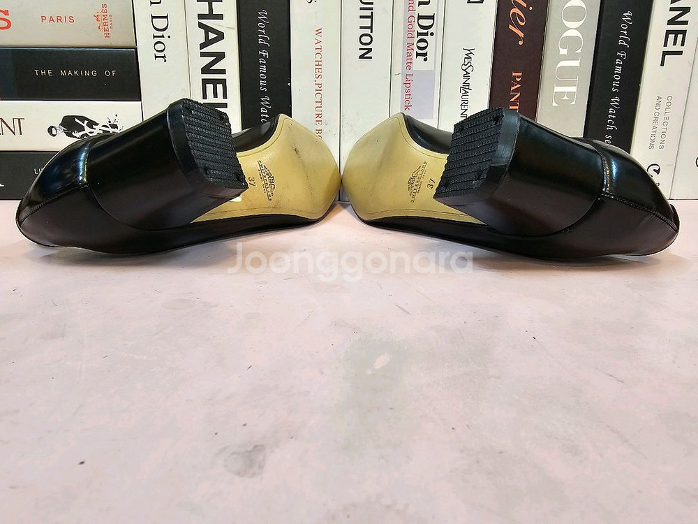 <새상품> 발리 여성 로퍼 구두 240--7