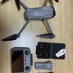 DJI 매빅 에어3 플라이모어키트