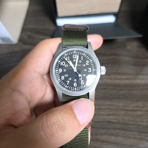 해밀턴 카키필드 메카니컬 38mm 검판 판매합니다