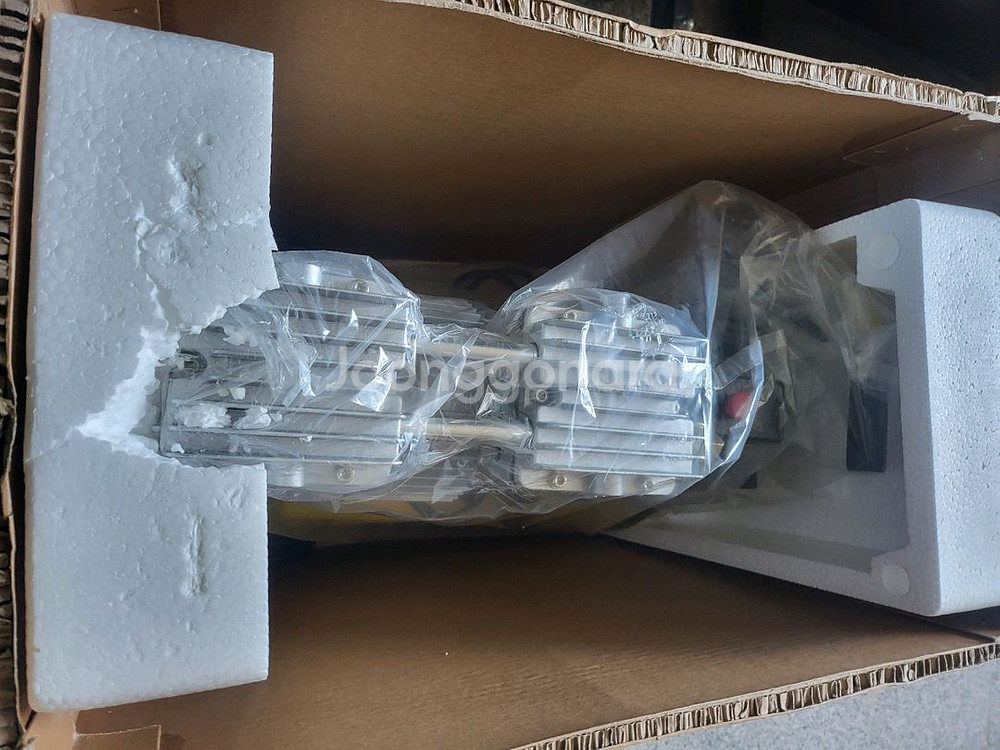 우수 저소음 오일리스 컴프레서 WSC-200-ST--1