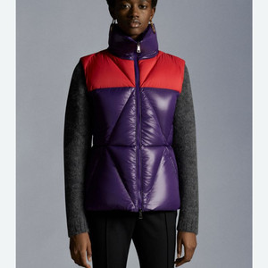 몽클레어 여성 패딩 조끼