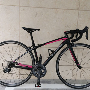 여성용 16년 트렉 실크sl 풀 울테그라 여성 카본 로드자전거 44사이즈 팔아요.