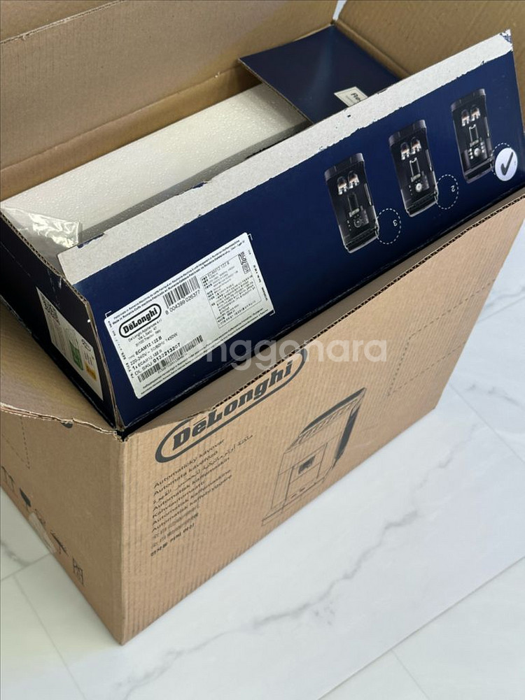 드롱기 전자동 커피머신 ECAM12.122.B 단순개봉 미사용--0