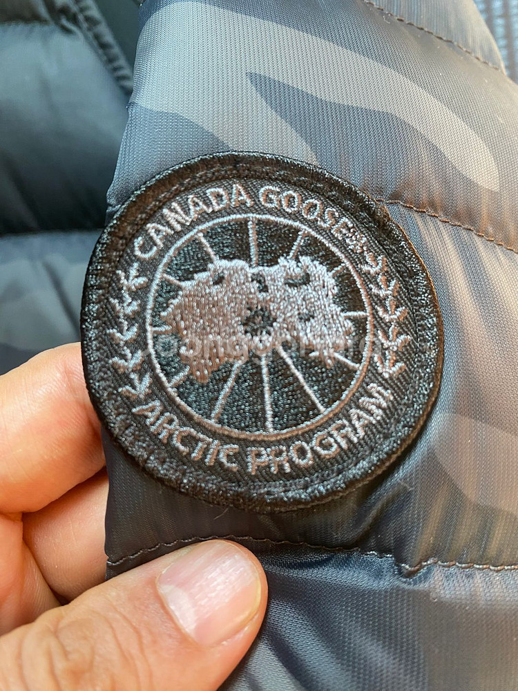 캐나다구스 퍼렌 블랙라벨 클래식카모 L사이즈 판매합니다 교환가능--1
