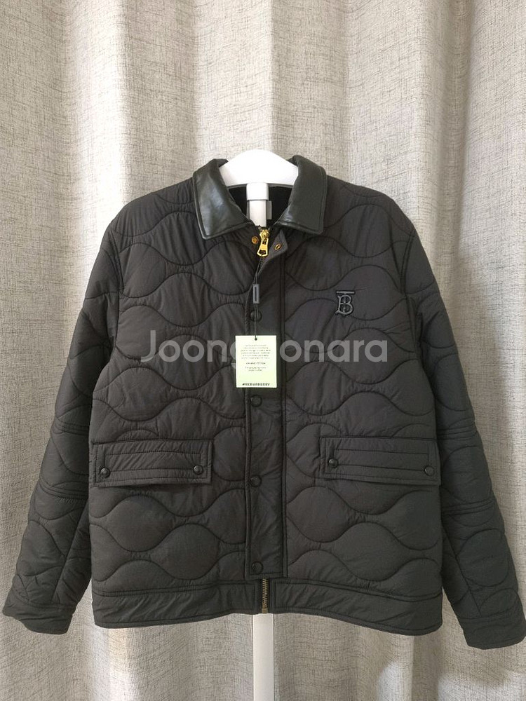 (새상폼)버버리 퀼팅 패딩 점퍼 블랙 XL--0