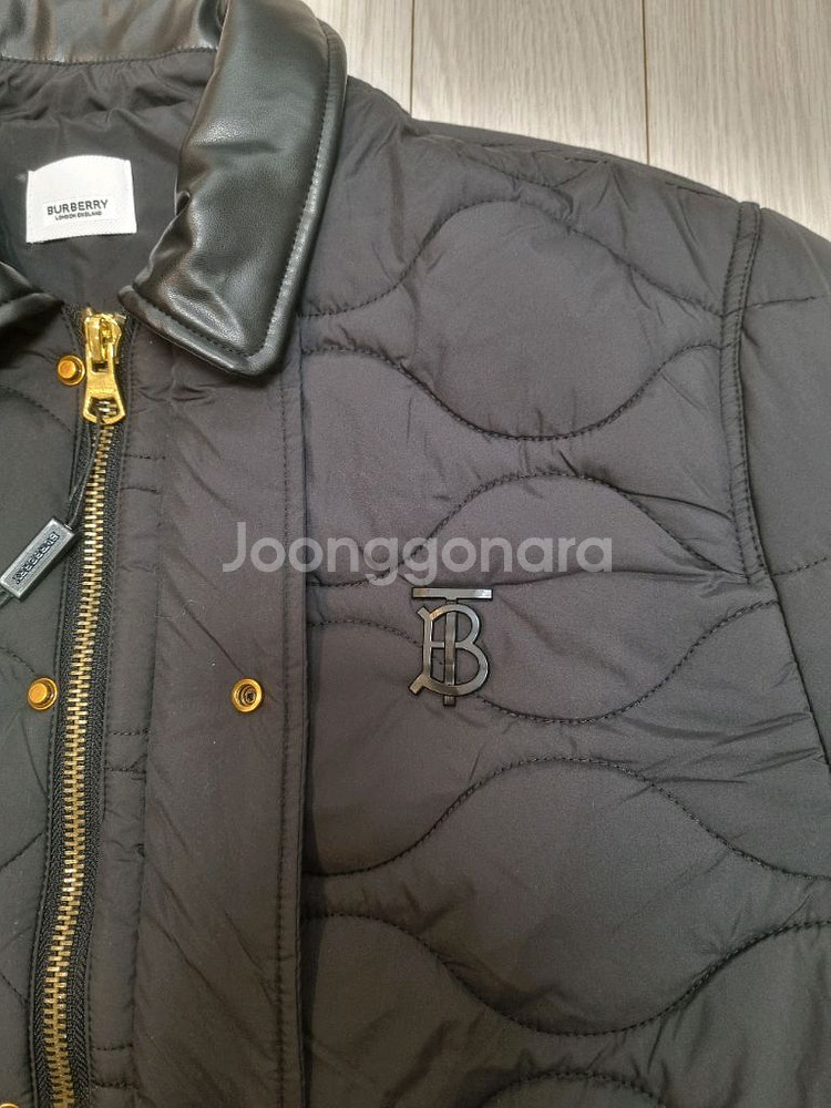 (새상폼)버버리 퀼팅 패딩 점퍼 블랙 XL--6
