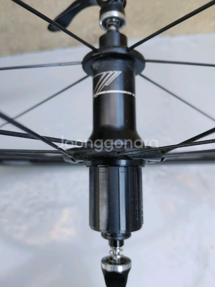 상태A급) 가성비갑 자이언트 slr1 림브 튜블리스래디 카본휠셋+브레이크패드 판매합니다 (43만원)--8