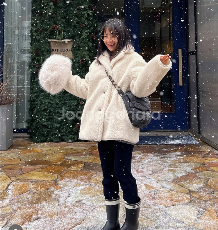 플랙 쇼트벗스터닝 무스탕--3