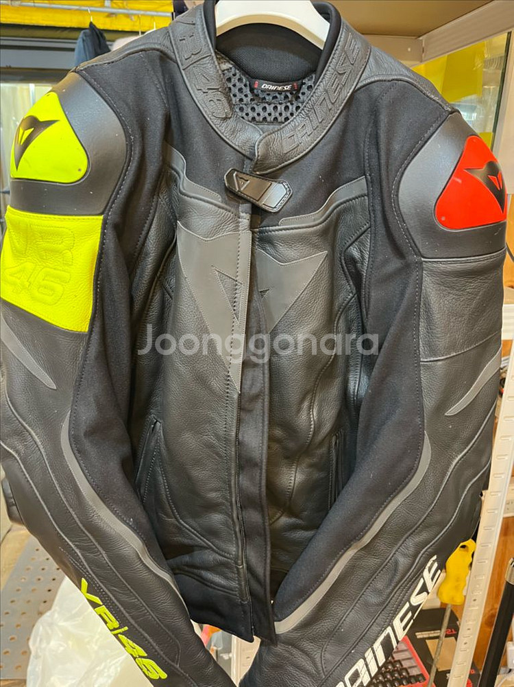 다이네즈 VR46 빅토리 레더자켓--0