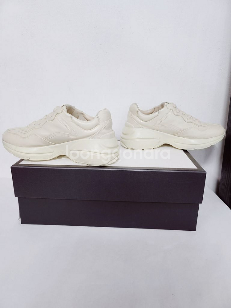 구찌 라이톤 띠로고 여성 스니커즈 35.5/225--3