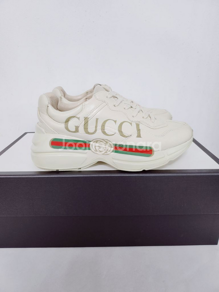 구찌 라이톤 띠로고 여성 스니커즈 35.5/225--5