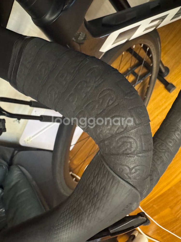 첼로 케인D7 일체형 카본핸들바 업글 팝니다--7