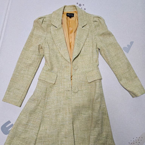 코스모폴리탄줄라이 예지스 부띠끄Y 롱자켓 S