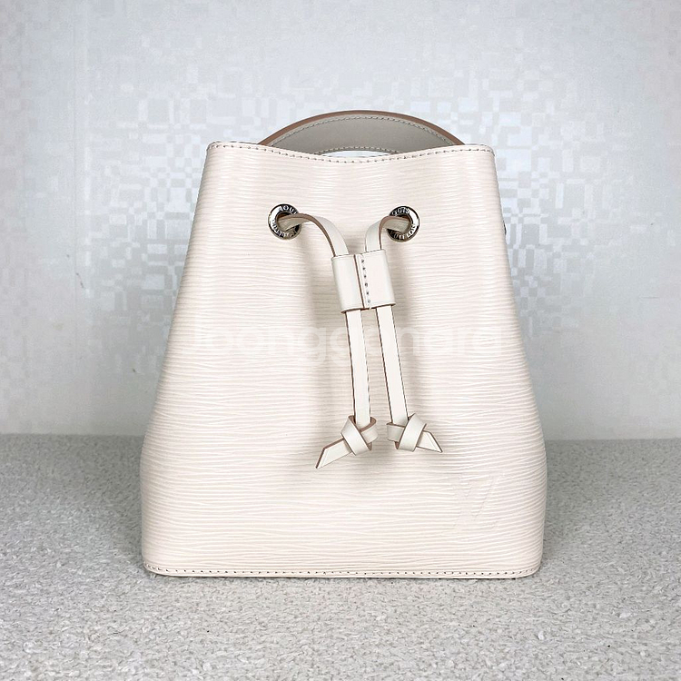 루이비통 네오노에 bb 쿼르츠--1