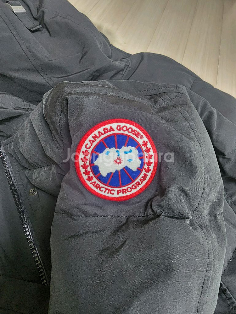 캐나다구스 패딩 점퍼--3