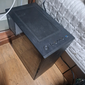 인텔 i7-12700F 게이밍 PC 본체