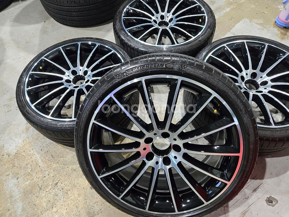 W257 벤츠CLS 마차 20인치 순정 휠타이어 판매합니다--7