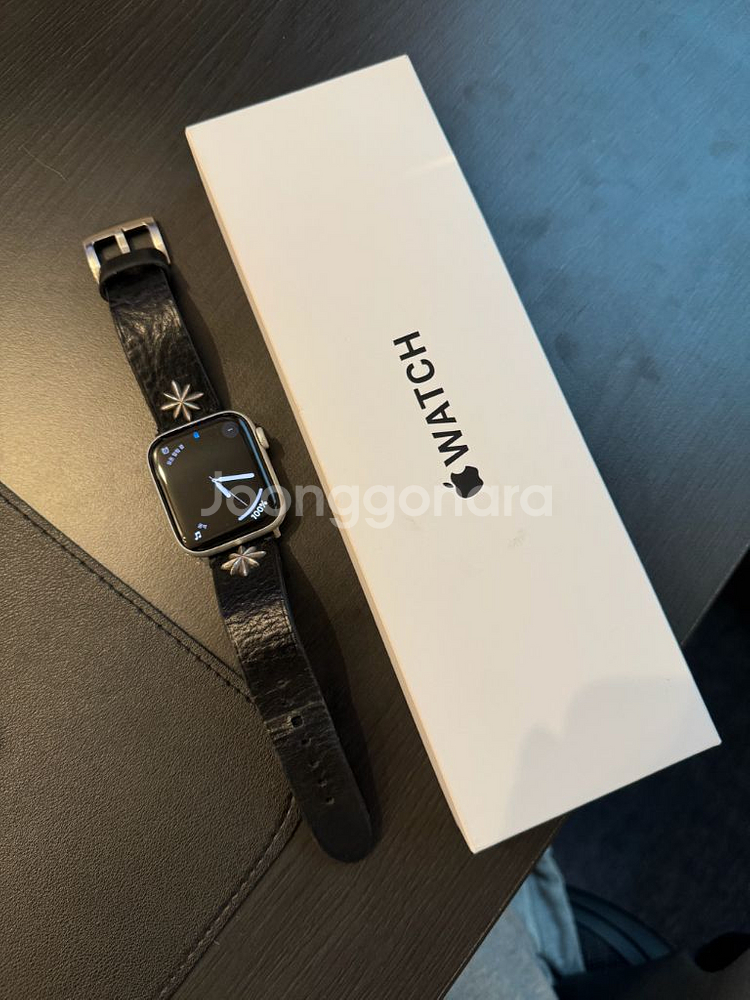 애플워치 SE 2세대 44mm 실버 + 렌도 가죽스트랩--0