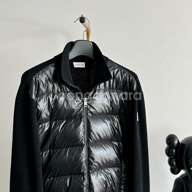 몽클레어 유광 니트패딩 신형22-23년식 Xl 사이즈--1